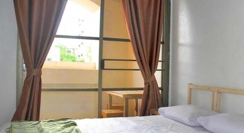 The Twins Hostel Bangkok Exterior foto