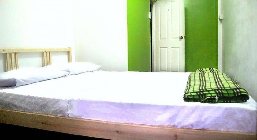 The Twins Hostel Bangkok Exterior foto