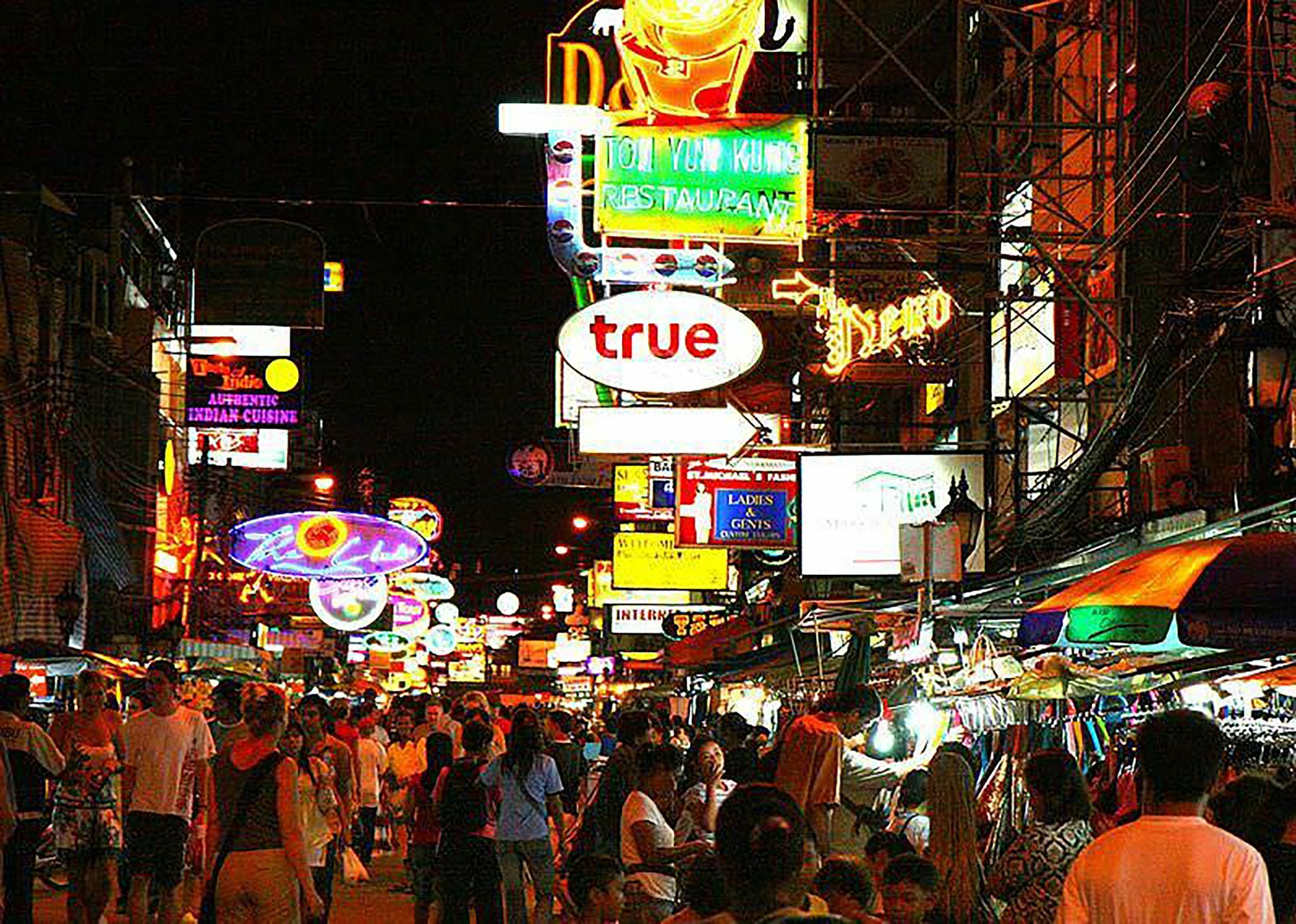 Oyo 985 The Twins Hostel Bangkok Exterior foto